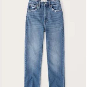 Abercrombie Ultra High Rise Ankle Straight Jeans medium wash